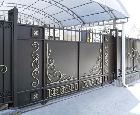 Металлические ворота в Владикавказе