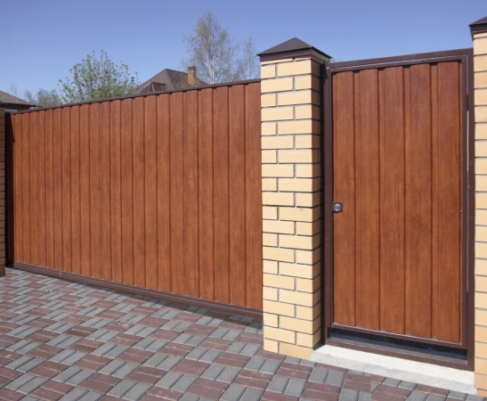 Ворота из металлического сайдинга в Владикавказе